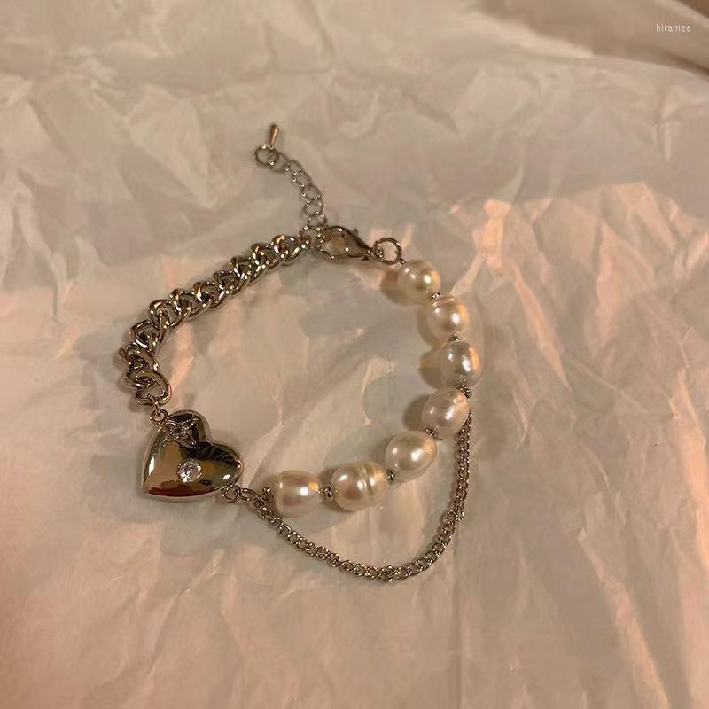 Link Bracelets Silver Color Imitation Pearl Zircon Heart Spliced Bracelet For Woman Y2K Girls Aesthetic Cute Cool Jewelry
Link Bracelets Silver Color Imitation Pearl Zircon Heart Spliced Bracelet For Woman Y2K Girls Aesthetic Cute Cool Jewelry