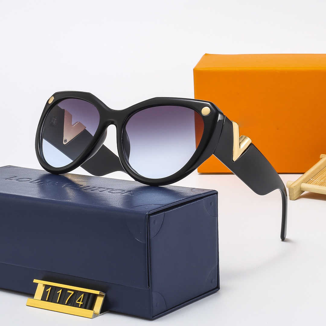 Designer sunglasses Women Men Unisex eyewear stoggles Cat Eye Sports Driving Outdoor Travel Classic Luxury gold Frame 6 Color with box
Designer sunglasses Women Men Unisex eyewear stoggles Cat Eye Sports Driving Outdoor Travel Classic Luxury gold Frame 6 Color with box