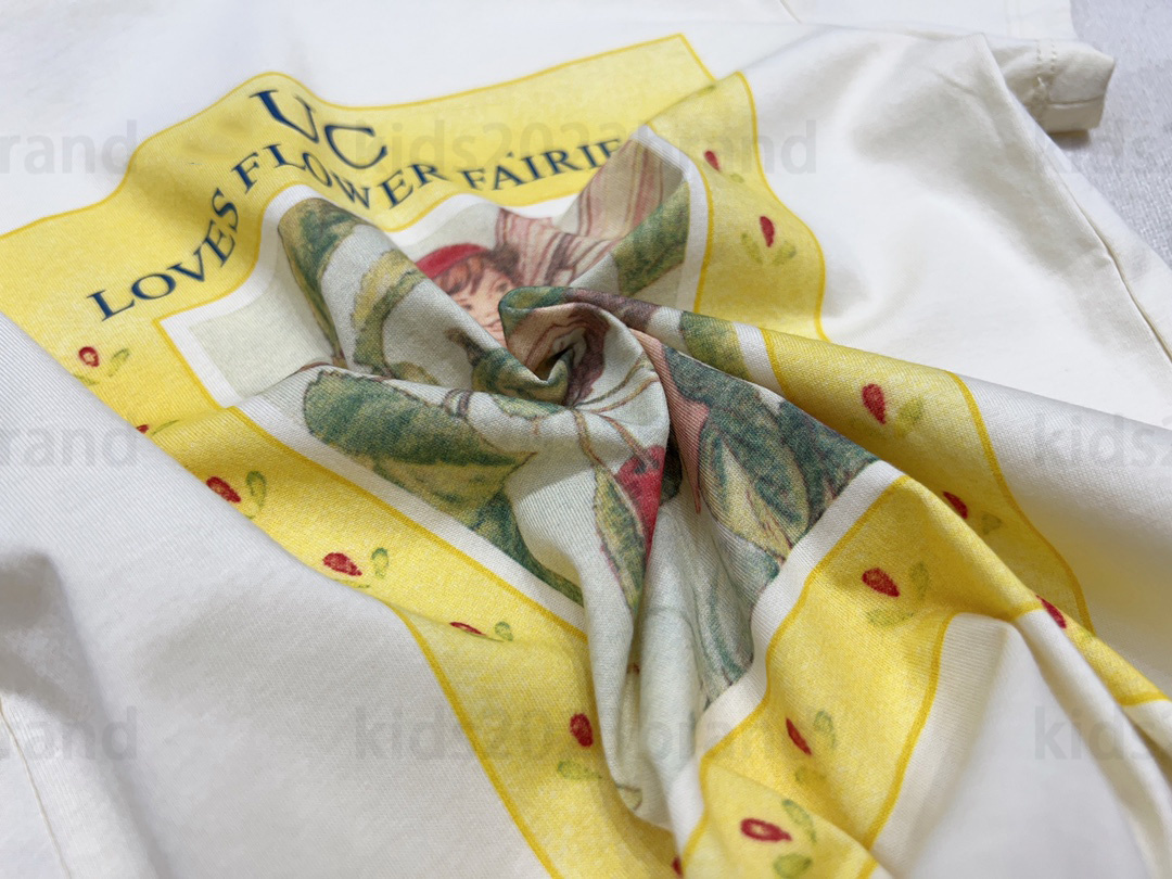 high end 2023SS strawberry t-shirt girls outfit kids T-shirts summer brand designer fairy tees Elastic thread neckline cotton tops Ribbon stitching letters shirt, 11#
high end 2023SS strawberry t-shirt girls outfit kids T-shirts summer brand designer fairy tees Elastic thread neckline cotton tops Ribbon stitching letters shirt, 11#