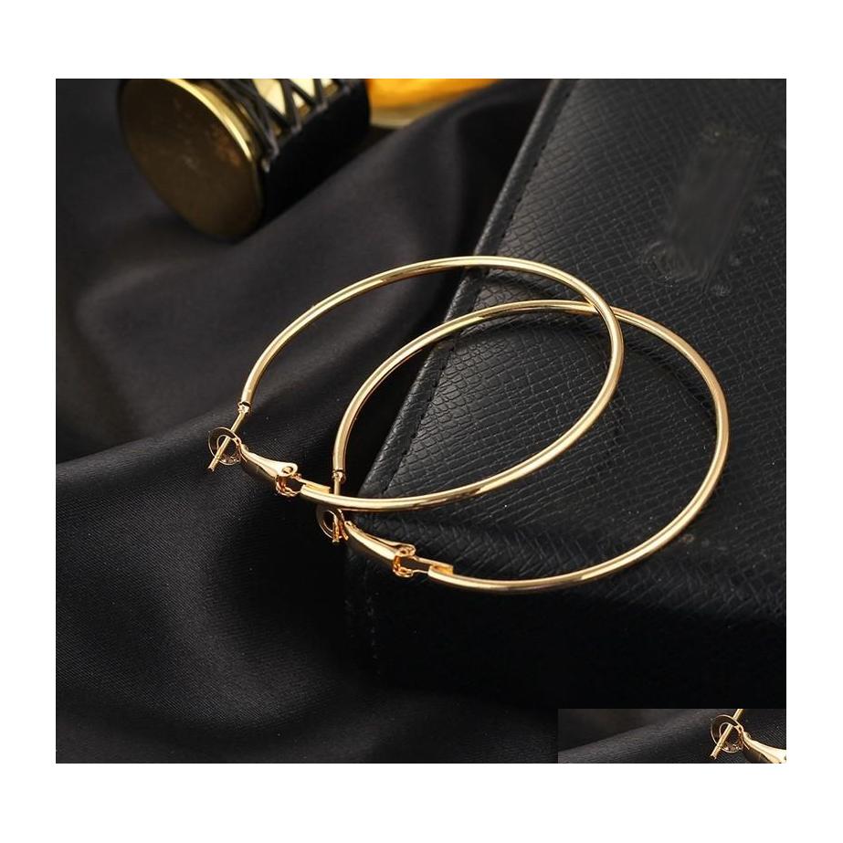 Hoop Huggie Gold Earrings 6 Pairs/Set Round Set For Woman Party Ladies Ear Jewelry 14K Rose Mens Big Drop Delivery Dhkl1
Hoop Huggie Gold Earrings 6 Pairs/Set Round Set For Woman Party Ladies Ear Jewelry 14K Rose Mens Big Drop Delivery Dhkl1