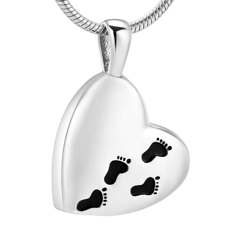 Pendant Necklaces Lovely Footprints Engraved In Heart Necklace Cremation Jewelry With Free Funnel Love Family For Lovers Kids Friend
Pendant Necklaces Lovely Footprints Engraved In Heart Necklace Cremation Jewelry With Free Funnel Love Family For Lovers Kids Friend