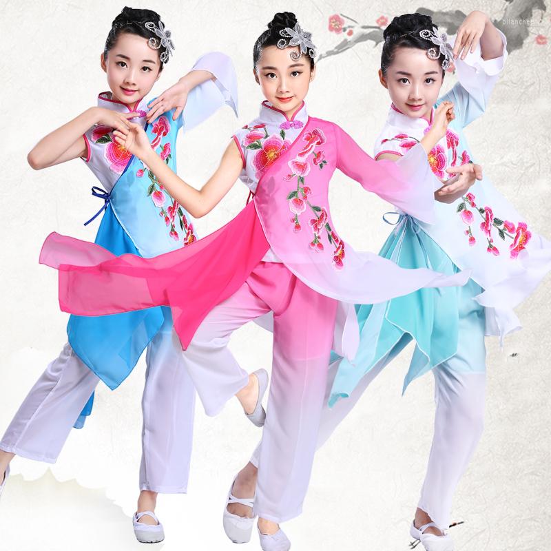 Stage Wear 2023 Girls Children's Classical Dance High Quality Embroidery Elegant Costumes Fan Costume Jiangnan Umbrella
Stage Wear 2023 Girls Children's Classical Dance High Quality Embroidery Elegant Costumes Fan Costume Jiangnan Umbrella