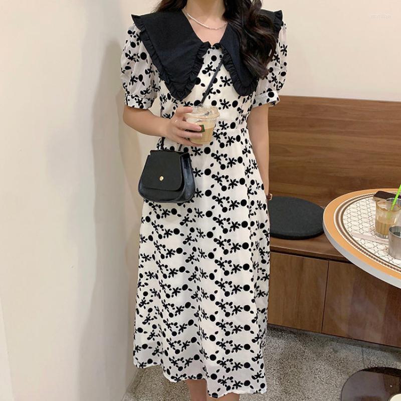 Casual Dresses 2023 Summer Temperament Retro Big Doll Collar Floral Long Dress With Laces To Show Thin All-match Women' Black And White
Casual Dresses 2023 Summer Temperament Retro Big Doll Collar Floral Long Dress With Laces To Show Thin All-match Women' Black And White