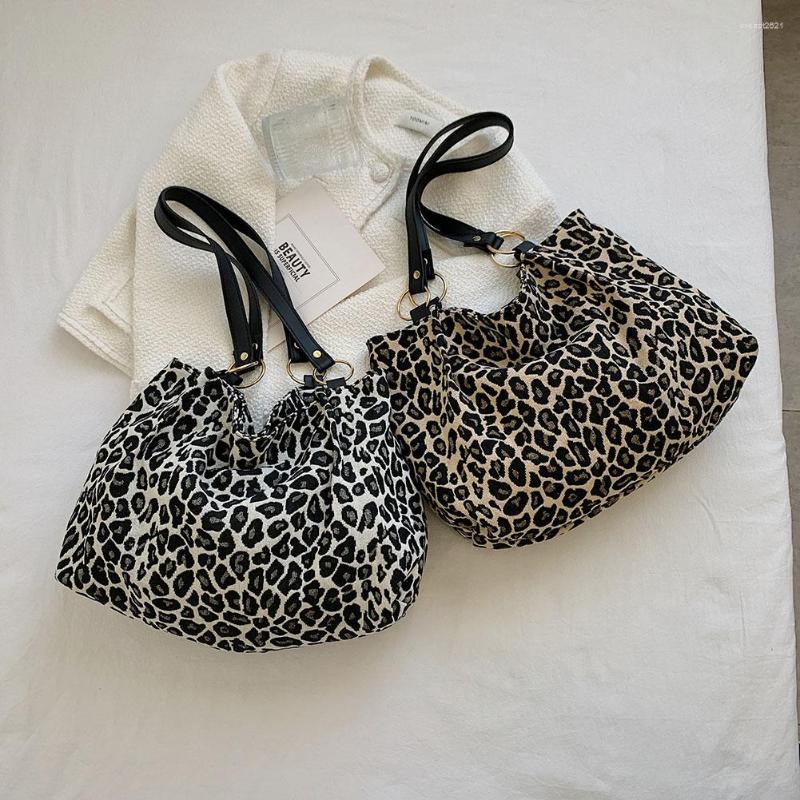 Evening Bags Women's Bag Trend Leopard Print Top-handle Shoulder Fashion Female All-match Large Capacity Buckle Brand Designer Handbags, Black
Evening Bags Women's Bag Trend Leopard Print Top-handle Shoulder Fashion Female All-match Large Capacity Buckle Brand Designer Handbags, Black