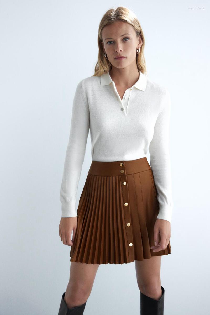 Skirts 2023 Pu Leather Skirt High Waist Buttons Sexy Mini Pleated Asymmetrical Fashion Faldas Cortas Women Autumn, Black
Skirts 2023 Pu Leather Skirt High Waist Buttons Sexy Mini Pleated Asymmetrical Fashion Faldas Cortas Women Autumn, Black