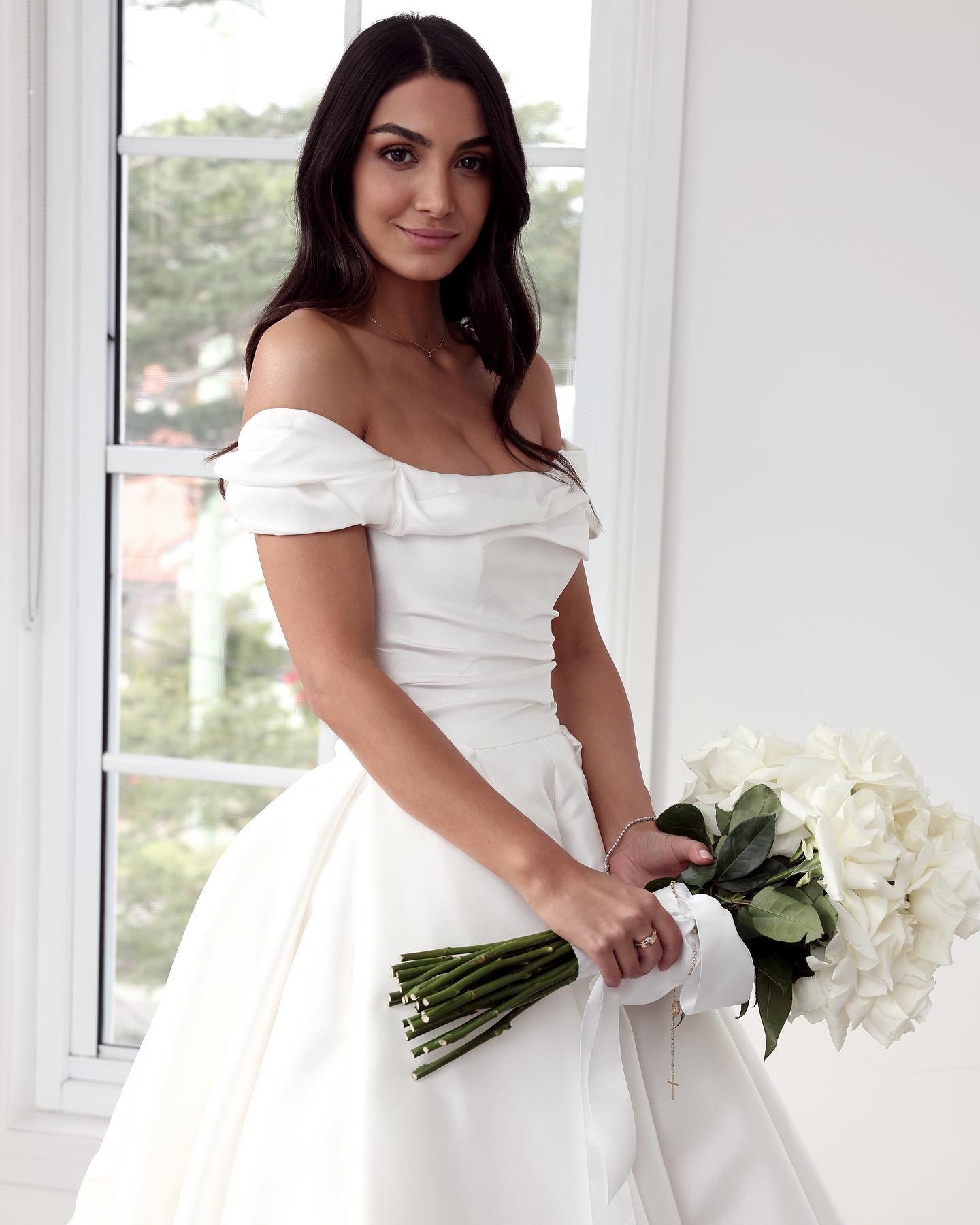 Stunning Wedding Dresses A Line Princess Bridal Gowns Pleated Off The Shoulder Neckline A Line Chapel Train Satin Vestido De Novia