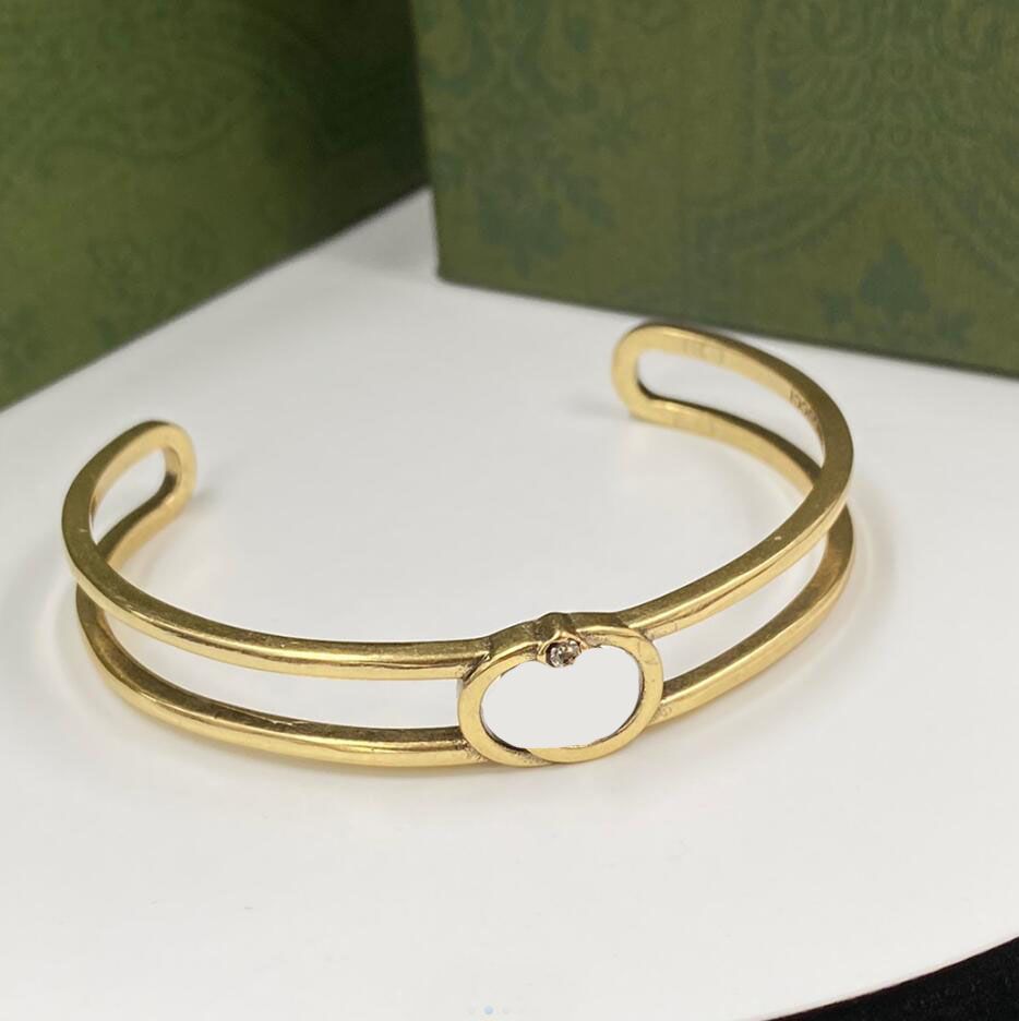 Women Personality Designer Letter Bracelets Cuff Bangle Luxury Bracelet High Quality 18k Gold Plated Open Bracelet With BOX
Women Personality Designer Letter Bracelets Cuff Bangle Luxury Bracelet High Quality 18k Gold Plated Open Bracelet With BOX