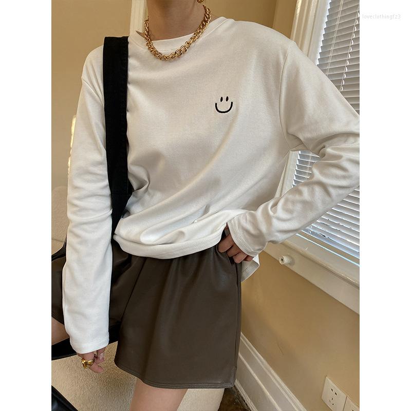 Women's T Shirts Embroidery Smile Fashion White Color Women Tees Lazey Loose Caual Spring Cotton Fabirc Lady Streetwear Tops T-SHirts
Women's T Shirts Embroidery Smile Fashion White Color Women Tees Lazey Loose Caual Spring Cotton Fabirc Lady Streetwear Tops T-SHirts