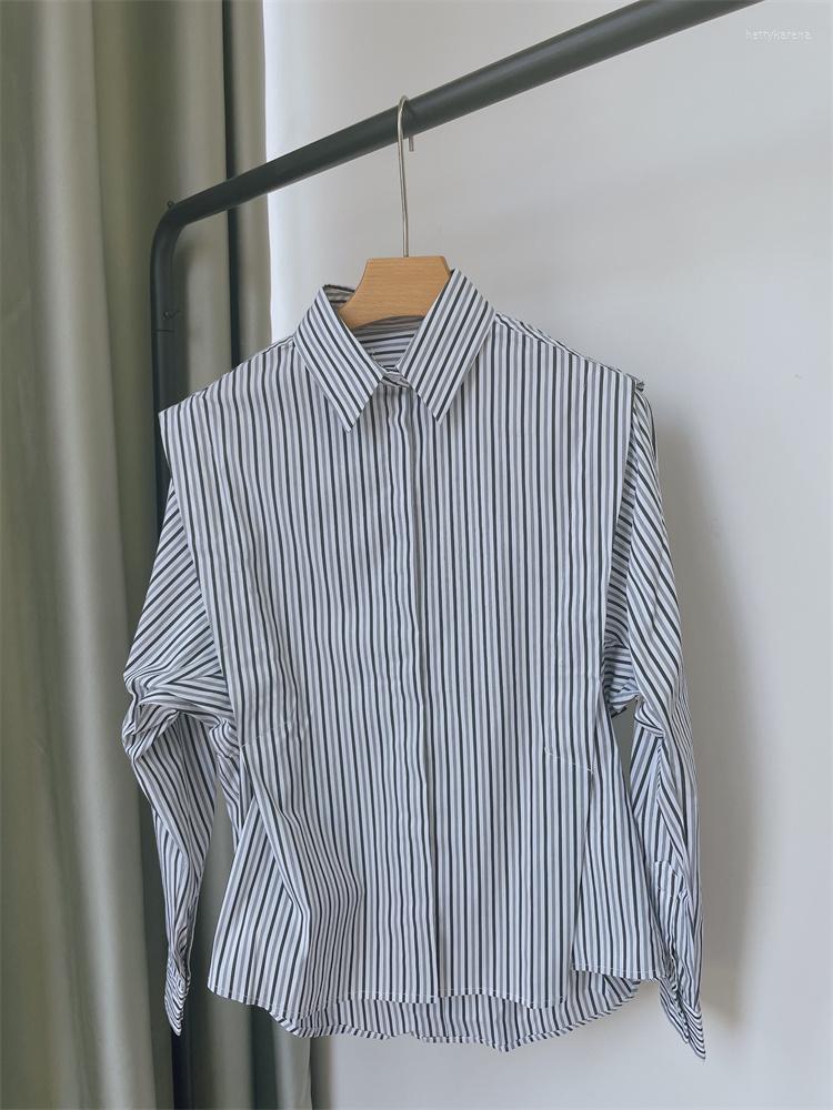 Women's Blouses Women Shirt 2023 Autumn Lapel Stacked Wide Shoulder Striped Top, Black-white stripe
Women's Blouses Women Shirt 2023 Autumn Lapel Stacked Wide Shoulder Striped Top, Black-white stripe