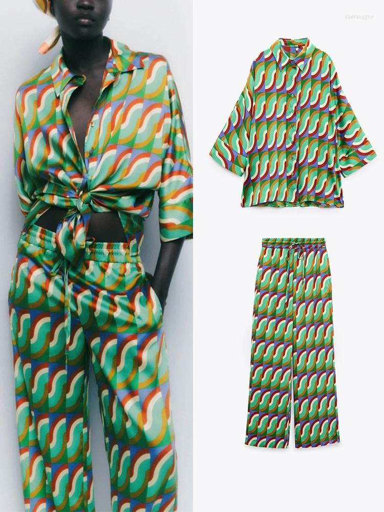 Women' Sleepwear 2pcs Pajamas For Women Geometric Print Pant Shirt Set Summer Long Sleeve Turn Down Collar Blouse Wide Leg Trouser Causal, Only pants
Women' Sleepwear 2pcs Pajamas For Women Geometric Print Pant Shirt Set Summer Long Sleeve Turn Down Collar Blouse Wide Leg Trouser Causal, Only pants