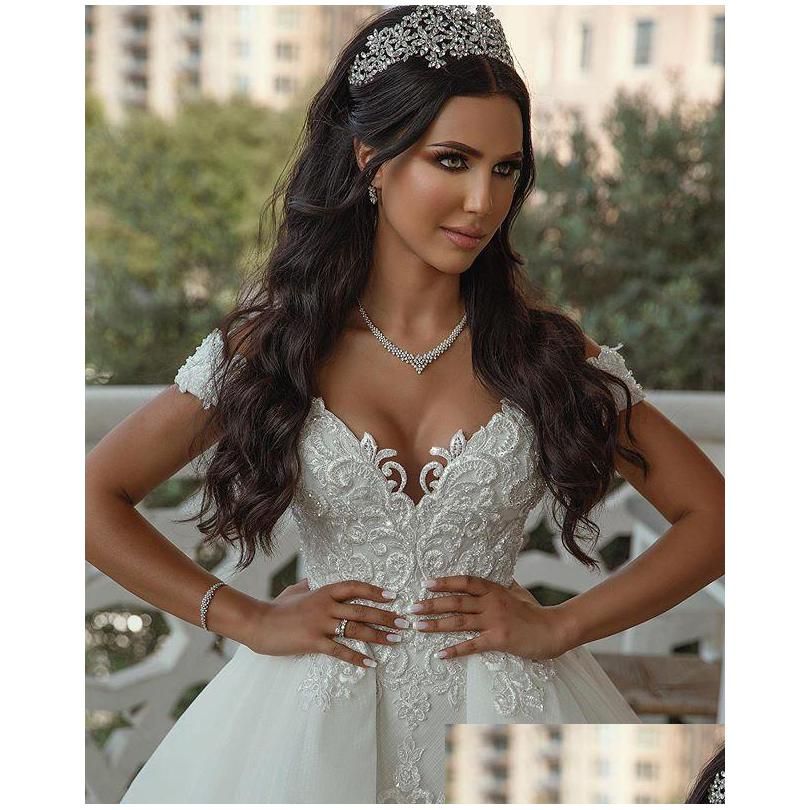Dresses Wedding 2023 Garden Bridal Gown Tulle Off the Shoulder Lace Applique Beaded Ruched Pleats Sweep Train Long Sleeves Country Custom Plus Size Ve