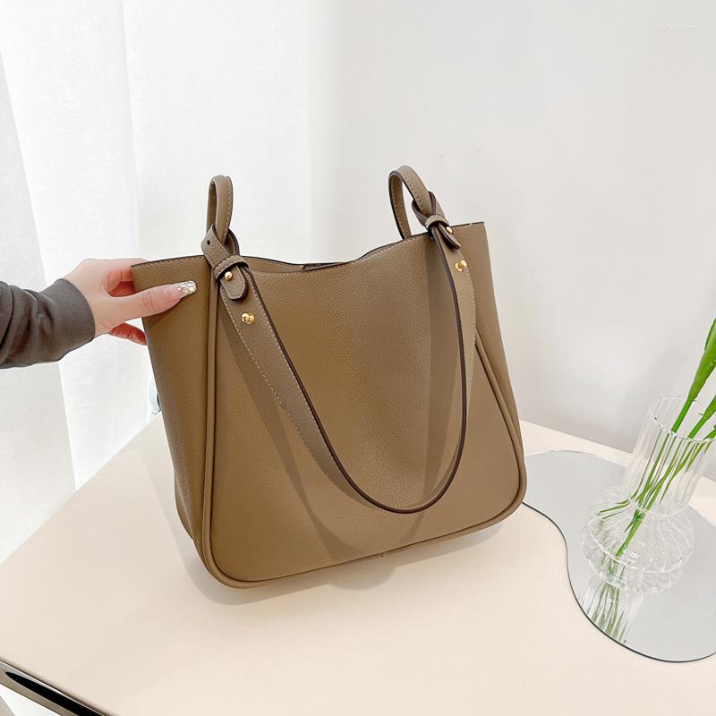 Evening Bags Women Fashionable Trend PU Leather Daily Cute Handbag Large Capacity Crossbody Party Handmade Cellphone Shoulder Bag, Beige
Evening Bags Women Fashionable Trend PU Leather Daily Cute Handbag Large Capacity Crossbody Party Handmade Cellphone Shoulder Bag, Beige