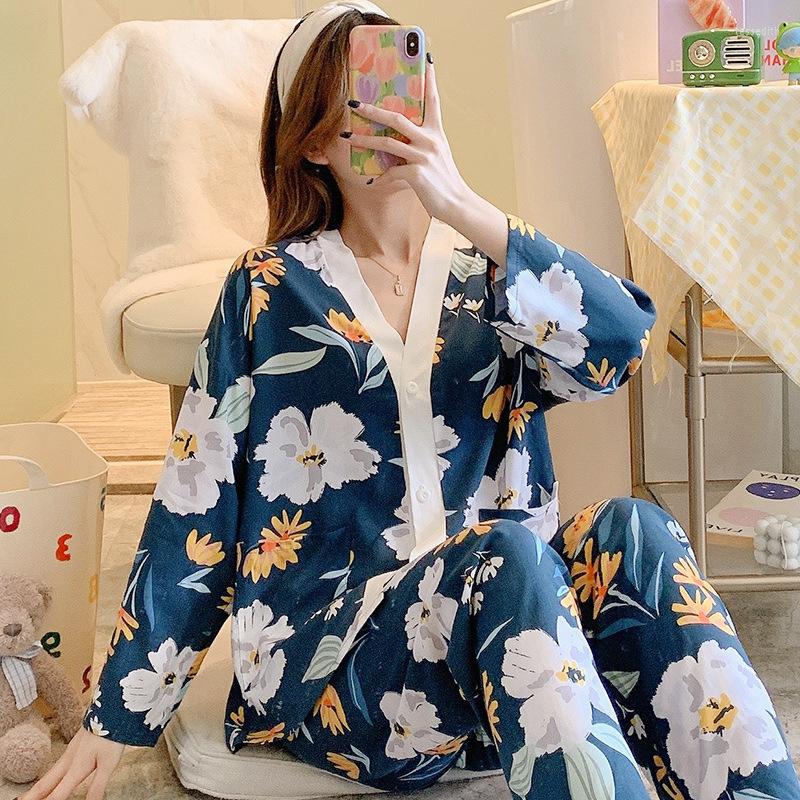 Women's Sleepwear Print Flower Pajamas Set For Women Long Sleeve Button-down Elastic Waist Shirt&Trouser Suit Viscose Pyjamas V-Neck, Blue d
Women's Sleepwear Print Flower Pajamas Set For Women Long Sleeve Button-down Elastic Waist Shirt&Trouser Suit Viscose Pyjamas V-Neck, Blue d