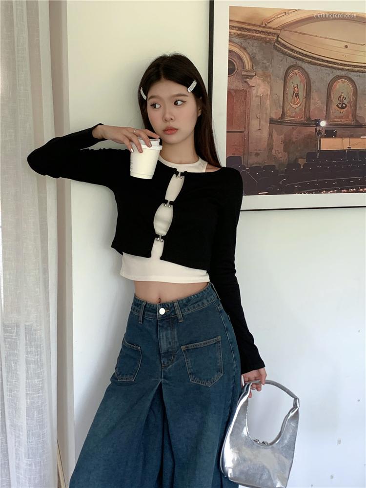 Women's T Shirts Autumn Women Sexy Vintage Fashion Round Neck Button Casual Slim Sleeve T-shirts, Black
Women's T Shirts Autumn Women Sexy Vintage Fashion Round Neck Button Casual Slim Sleeve T-shirts, Black