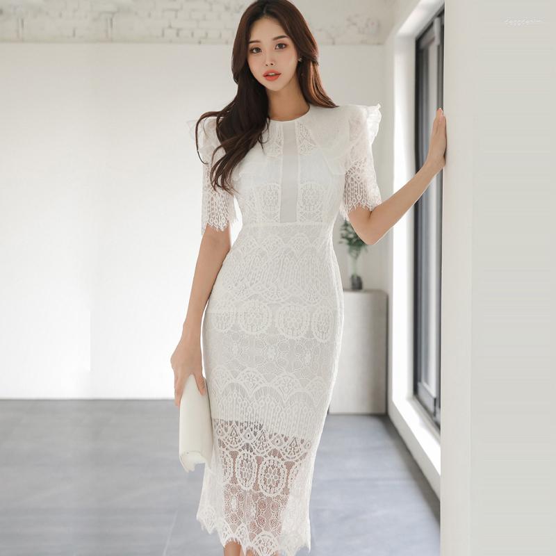 Party Dresses JSXDHK Summer Women Lace Sheath Dress High Quality Ladies O Neck White Floral Hollow Out Patchwork Bodycon Split Vestidos
Party Dresses JSXDHK Summer Women Lace Sheath Dress High Quality Ladies O Neck White Floral Hollow Out Patchwork Bodycon Split Vestidos