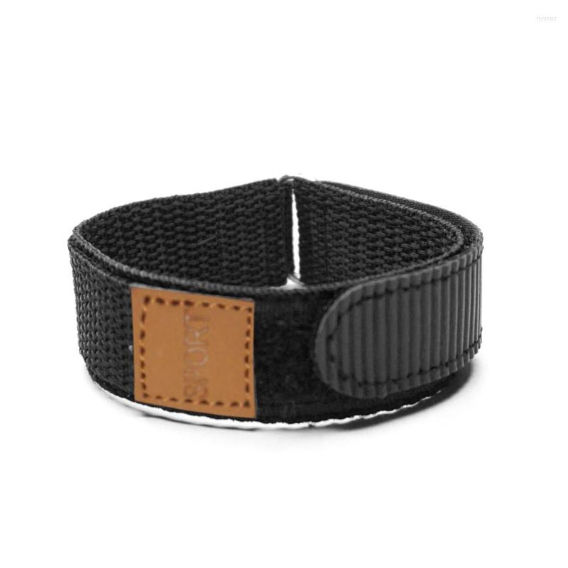 Watch Bands YQI 18mm 20mm Nylon Strap Black Blue Grey Band Sport Watchband For Mens Woman Watches Hour Hook And Loop
Watch Bands YQI 18mm 20mm Nylon Strap Black Blue Grey Band Sport Watchband For Mens Woman Watches Hour Hook And Loop