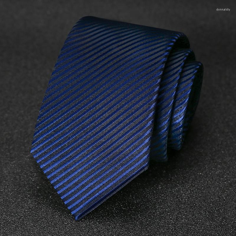 Bow Ties High Quality 2023 Designers Brands Fashion Business Casual 7cm Slim For Men Twill Navy Blue Necktie Work With Gift Box
Bow Ties High Quality 2023 Designers Brands Fashion Business Casual 7cm Slim For Men Twill Navy Blue Necktie Work With Gift Box