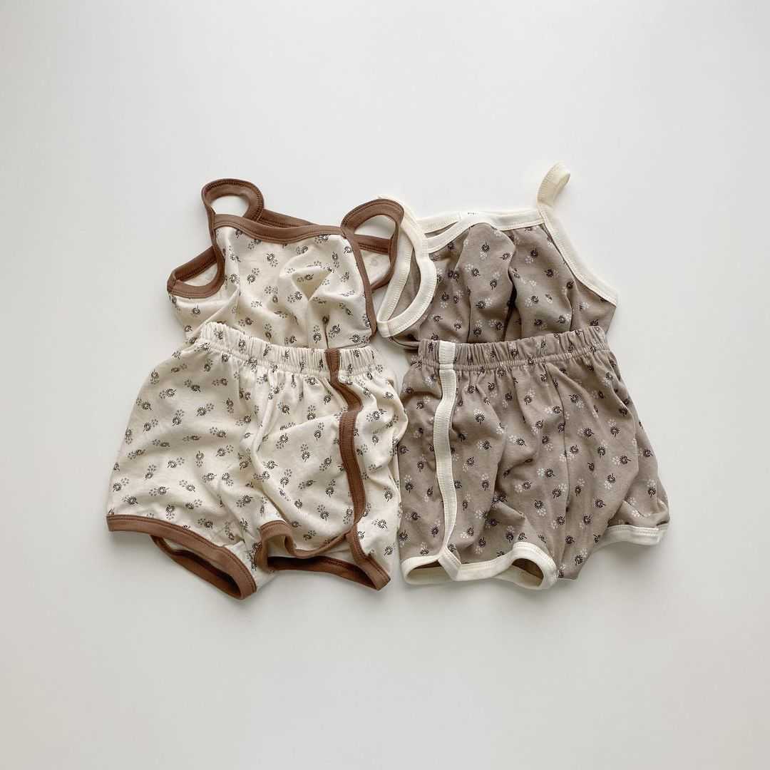 Clothing Sets Pieces Baby Boys Suit Set Cotton Casual Summer Floral Print Sleeveless TopsHigh Elastic Waist Shorts for Toddler Girls, Beige
Clothing Sets Pieces Baby Boys Suit Set Cotton Casual Summer Floral Print Sleeveless TopsHigh Elastic Waist Shorts for Toddler Girls, Beige
