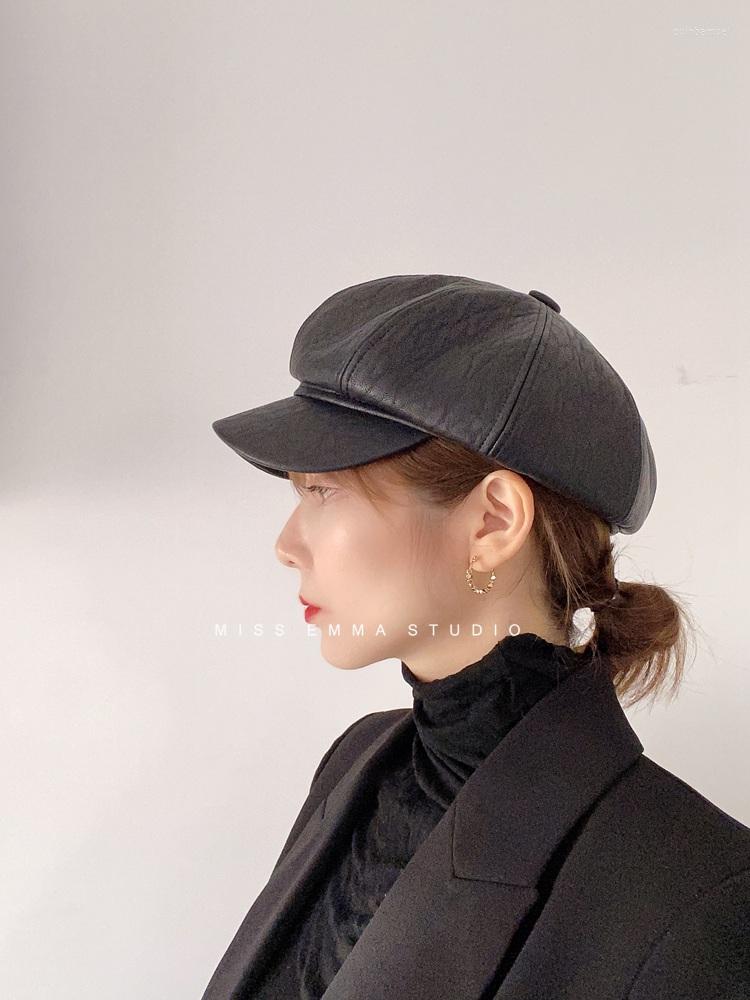 Berets Autumn Winter Hats Women Solid Plain Octagonal Sboy Cap Ladies Casual PU Leather Hat Beret Fashion Retro Painter, White
Berets Autumn Winter Hats Women Solid Plain Octagonal Sboy Cap Ladies Casual PU Leather Hat Beret Fashion Retro Painter, White