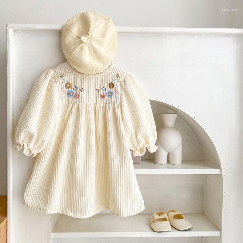 Girl Dresses 2023 Sweet Baby Dress Embroidery Vintage Kids For Girls Clothes Puff Sleeves Corduroy Spring Long Children, Beige
Girl Dresses 2023 Sweet Baby Dress Embroidery Vintage Kids For Girls Clothes Puff Sleeves Corduroy Spring Long Children, Beige