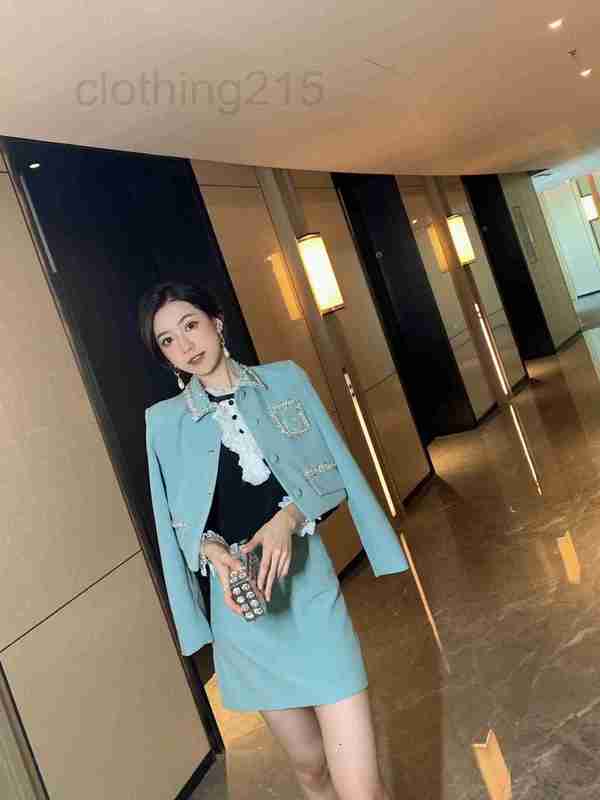 Two Piece Dress Designer Autumn and Winter New Collar Crystal Decorative Silk Cotton Blended Long Sleeve Half Set GKG4, Picture color
Two Piece Dress Designer Autumn and Winter New Collar Crystal Decorative Silk Cotton Blended Long Sleeve Half Set GKG4, Picture color