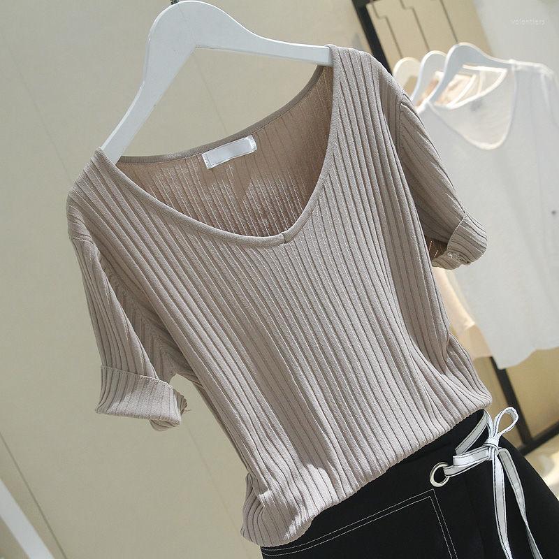 Women's T Shirts Summer Korean Style Retro Tee Tops For Women Fashion Vintage V-Neck Short Sleeve T-shirt 2023 Woman Slim Solid Color, White
Women's T Shirts Summer Korean Style Retro Tee Tops For Women Fashion Vintage V-Neck Short Sleeve T-shirt 2023 Woman Slim Solid Color, White