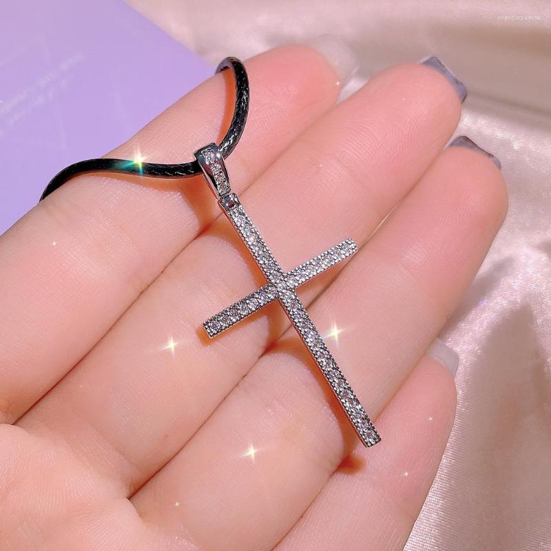 Pendant Necklaces High Quality Cross For Women Cubic Zirconia Accessory Engagement Christmas Gift Fine Jewelry
Pendant Necklaces High Quality Cross For Women Cubic Zirconia Accessory Engagement Christmas Gift Fine Jewelry