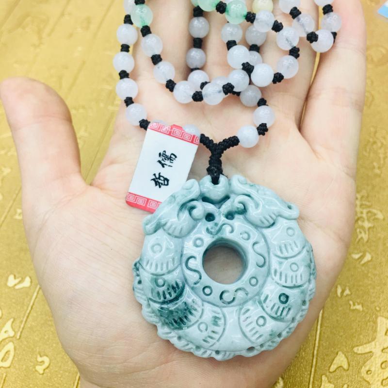 Pendant Necklaces Natural JADESt Carved Open Double God Beast Tri-Color Bead Necklace Male And Female Chain
Pendant Necklaces Natural JADESt Carved Open Double God Beast Tri-Color Bead Necklace Male And Female Chain