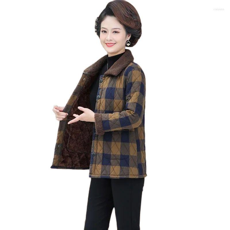 Women's Trench Coats Women's Padded Clothes 2023 Winter Fashion Add Velvet Thick Loose Jacket Middle-Aged Elderly Mother Keep Warm Coat, Red
Women's Trench Coats Women's Padded Clothes 2023 Winter Fashion Add Velvet Thick Loose Jacket Middle-Aged Elderly Mother Keep Warm Coat, Red