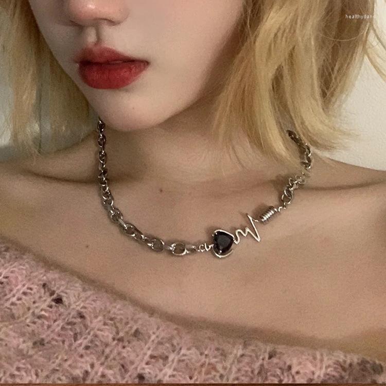 Chains ROPUHOV 2023 Black Zircon Love Metal Personality Simple Joker Temperament Fashion Necklace Clavicle Chain Jewelry Gift For Women
Chains ROPUHOV 2023 Black Zircon Love Metal Personality Simple Joker Temperament Fashion Necklace Clavicle Chain Jewelry Gift For Women
