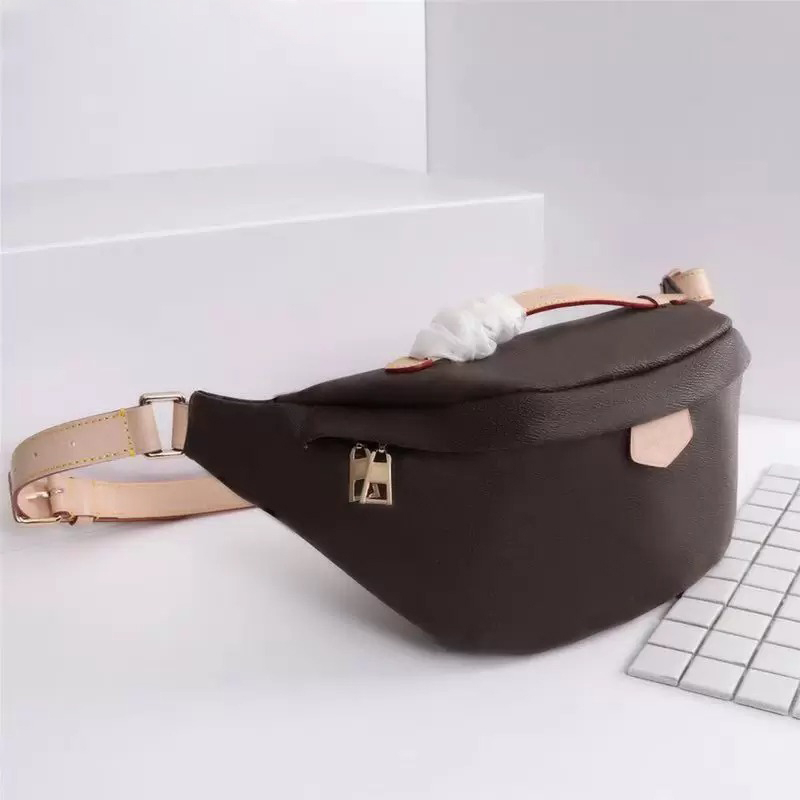 New Brand Women Leather Fashion Waist Bag Gold Chain Bag Cross Body Pure Color Classic Luxurys Design Womens Handbag Shoulder Messenger Bags 1.1, Ll
New Brand Women Leather Fashion Waist Bag Gold Chain Bag Cross Body Pure Color Classic Luxurys Design Womens Handbag Shoulder Messenger Bags 1.1, Ll