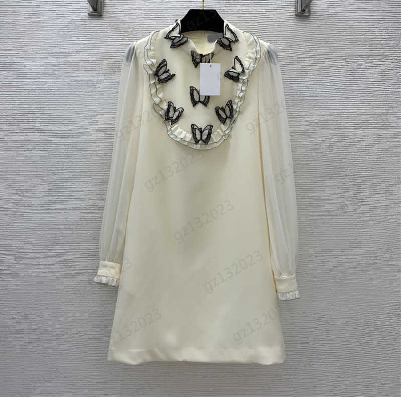 Designer Dress Three-dimensional Butterfly Fungus Edge Luxury Pearl Cufflinks Dresses Stitching See-through Mesh Long Sleeve Zipper Maxiskit Womens Dress 1970, 19
Designer Dress Three-dimensional Butterfly Fungus Edge Luxury Pearl Cufflinks Dresses Stitching See-through Mesh Long Sleeve Zipper Maxiskit Womens Dress 1970, 19