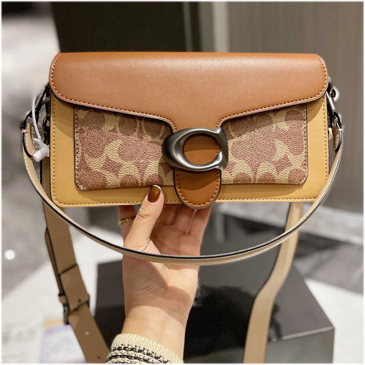 Evening Bags Evening Bags Brand Cross Body Bag For Women Mirror Quality Luxury Designer Bags snapshot Lady Leather Female Fashion Trendy Crossbody Tabby, Color 9
Evening Bags Evening Bags Brand Cross Body Bag For Women Mirror Quality Luxury Designer Bags snapshot Lady Leather Female Fashion Trendy Crossbody Tabby, Color 9