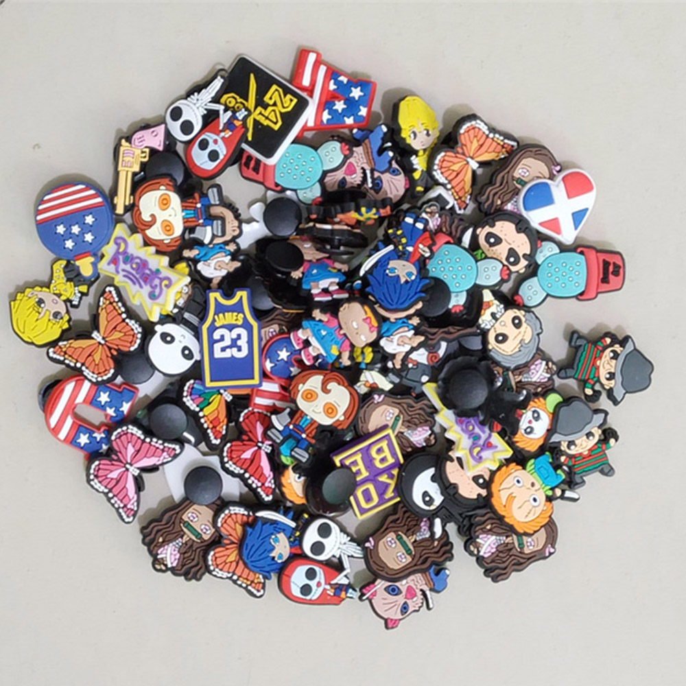 30/60/100pcs Wholesale Cartoon Shoe charm decoration buckle accessories for croc charms clog pins Random styles
30/60/100pcs Wholesale Cartoon Shoe charm decoration buckle accessories for croc charms clog pins Random styles