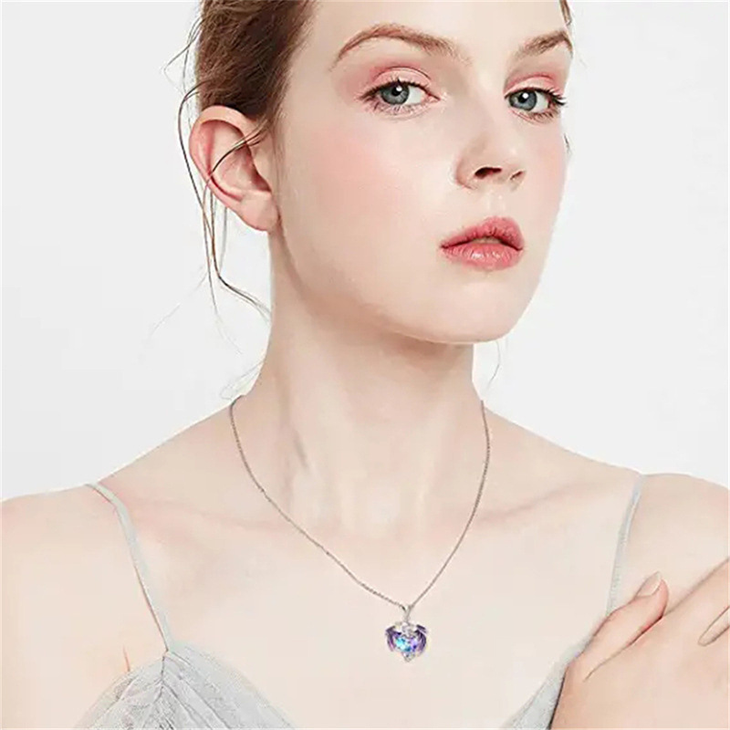 Unique Fashion Blue Heart Crystal Dragon Necklace for Women Charm Birthstone Flying Dragon Pendant Necklace Animal Jewelry Gift