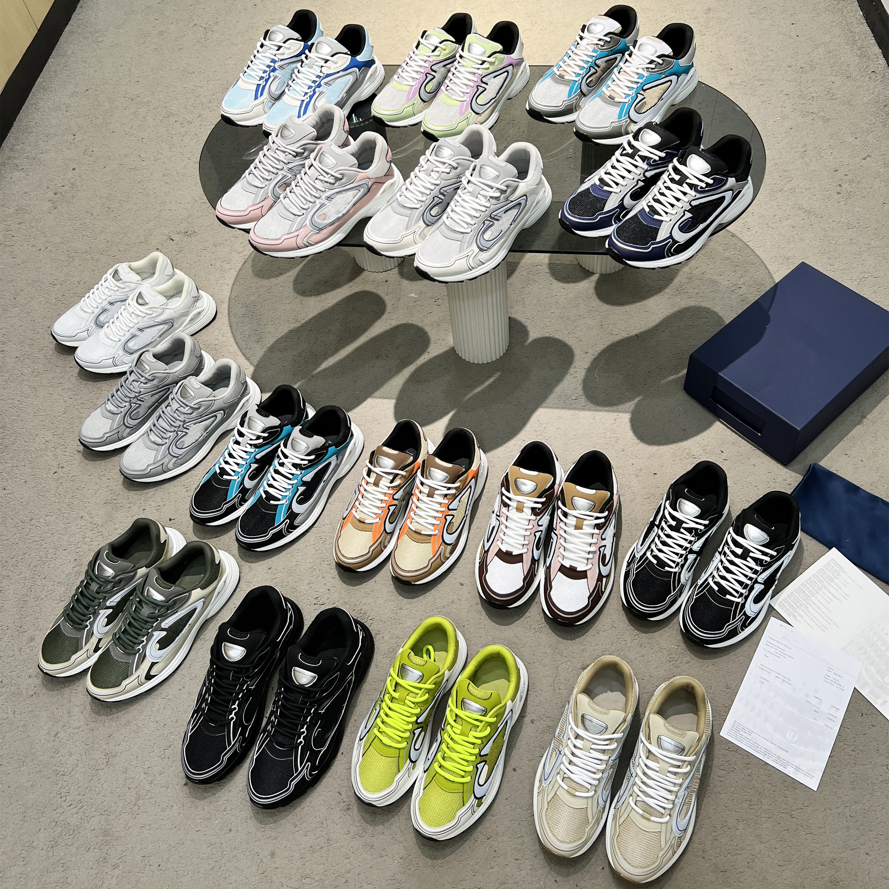 B30 Designer Sneakers Men Shoes Vintage Chunky Shoe Women Reflective Sneaker Calfskin Mesh Runner Trainers Technical Oblique Trainer
B30 Designer Sneakers Men Shoes Vintage Chunky Shoe Women Reflective Sneaker Calfskin Mesh Runner Trainers Technical Oblique Trainer