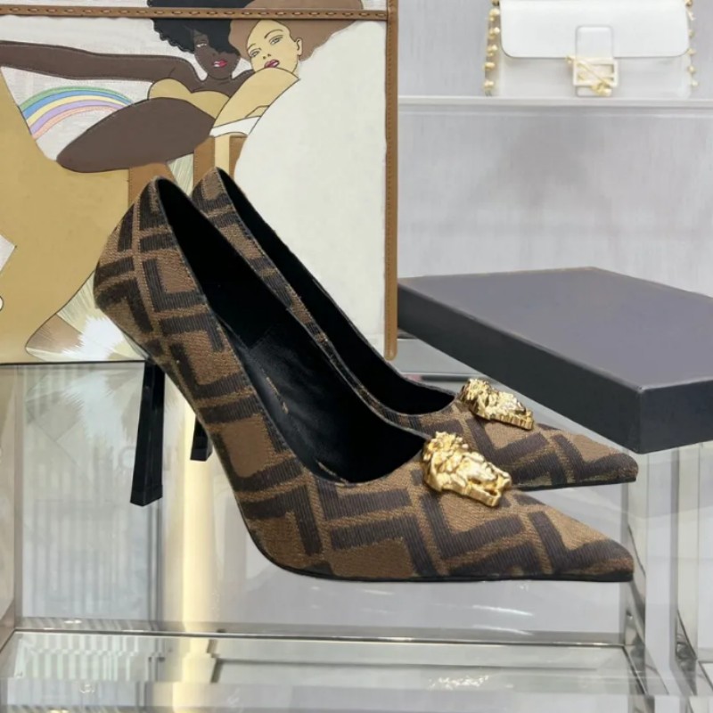 shoes Fashion top dress designer luxury metal decorative letters high heels 10cm women's stilettos with pointed shallow mouth bridal party, As pic
shoes Fashion top dress designer luxury metal decorative letters high heels 10cm women's stilettos with pointed shallow mouth bridal party, As pic