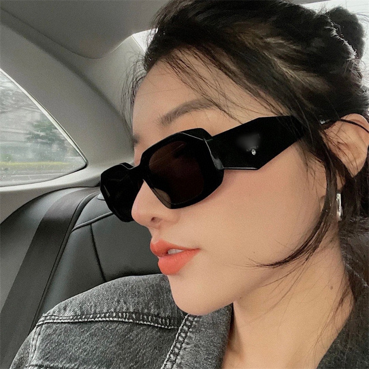 Sunglasses for Women Designer personality irregular plate eyeglasses r17w sunglasses
Sunglasses for Women Designer personality irregular plate eyeglasses r17w sunglasses