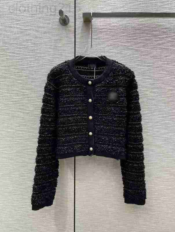 Women' Jackets Designer 2023 New Spring Milan Runway Sweaters Crew Neck Long Sleeve High End Jacquard Cardigan Tops, White
Women' Jackets Designer 2023 New Spring Milan Runway Sweaters Crew Neck Long Sleeve High End Jacquard Cardigan Tops, White