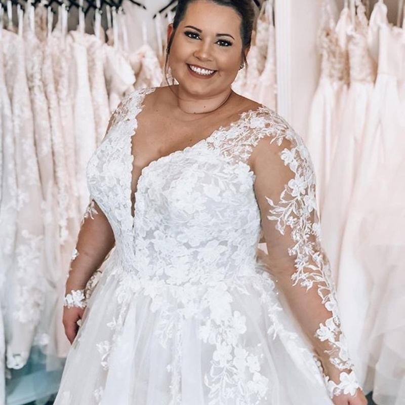 ZJ9268 Long Sleeves Wedding Dresses Lace Floral Scoop Neck civil Illusion Buttons Back Bridal Gowns