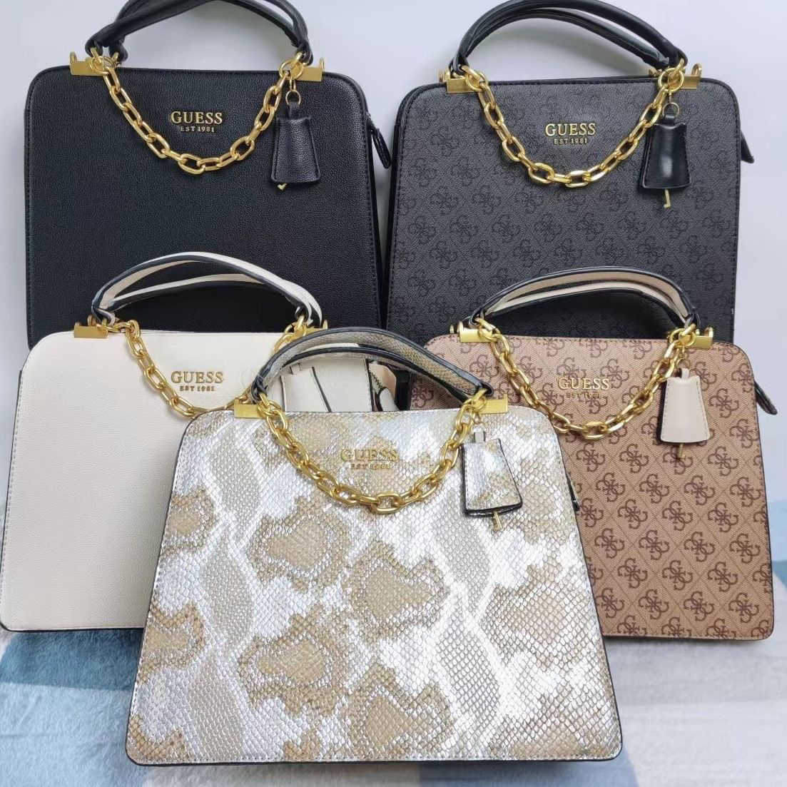 Designer Luxury Gue ss Bags For Womens Handbags Crossbody Purses Guessity Large Capacity Versatile Totes Multicolour Fashion Lnclined Shoulder Black Wallet ZEUA, Snake-
Designer Luxury Gue ss Bags For Womens Handbags Crossbody Purses Guessity Large Capacity Versatile Totes Multicolour Fashion Lnclined Shoulder Black Wallet ZEUA, Snake-