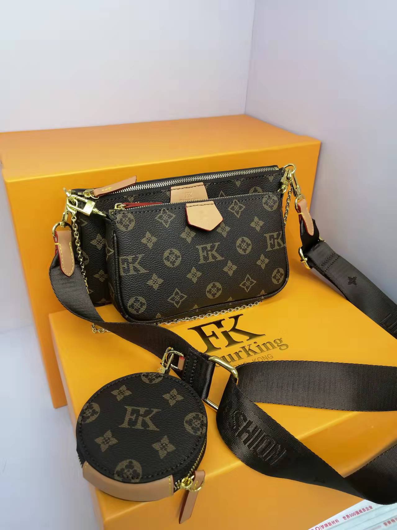 Women Shoulder Messenger Bags Lady Fashion Luxury Handbags Cross Body Famous Designer Hasp Removable Leather Straps Popular Female 2023 Purse Composite Backpak, Beige strap
Women Shoulder Messenger Bags Lady Fashion Luxury Handbags Cross Body Famous Designer Hasp Removable Leather Straps Popular Female 2023 Purse Composite Backpak, Beige strap
