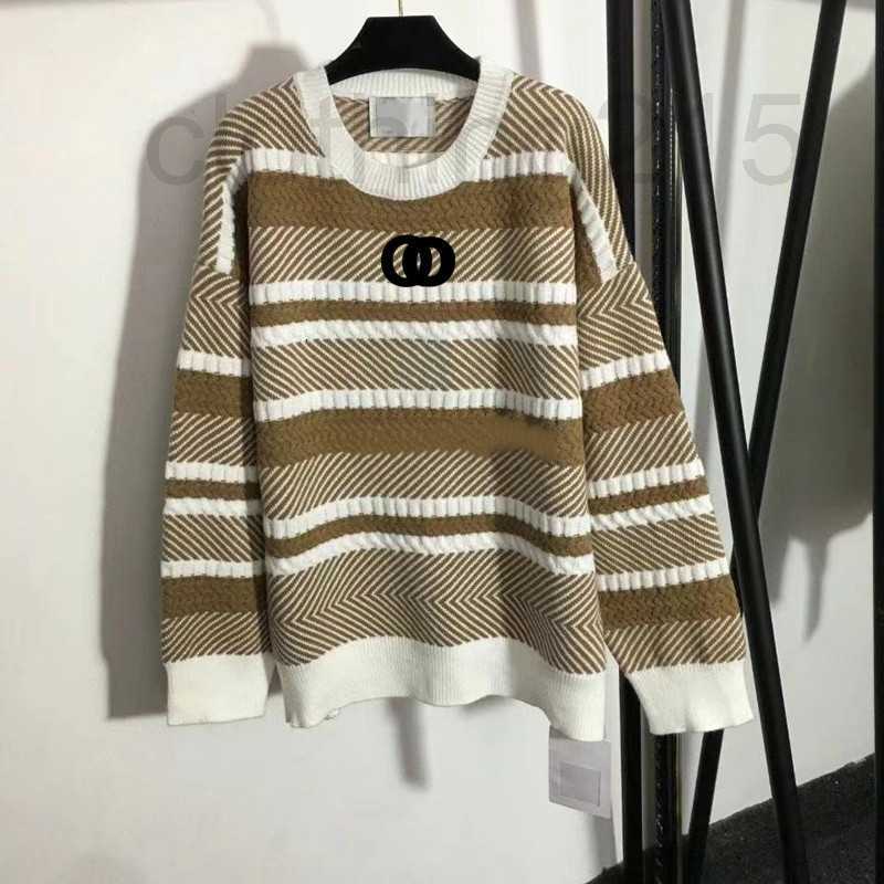 Women's Knits & Tees Designer 2021 designer women's sweater round neck hooded knitted cardigan stitched embroidery pattern
Women's Knits & Tees Designer 2021 designer women's sweater round neck hooded knitted cardigan stitched embroidery pattern