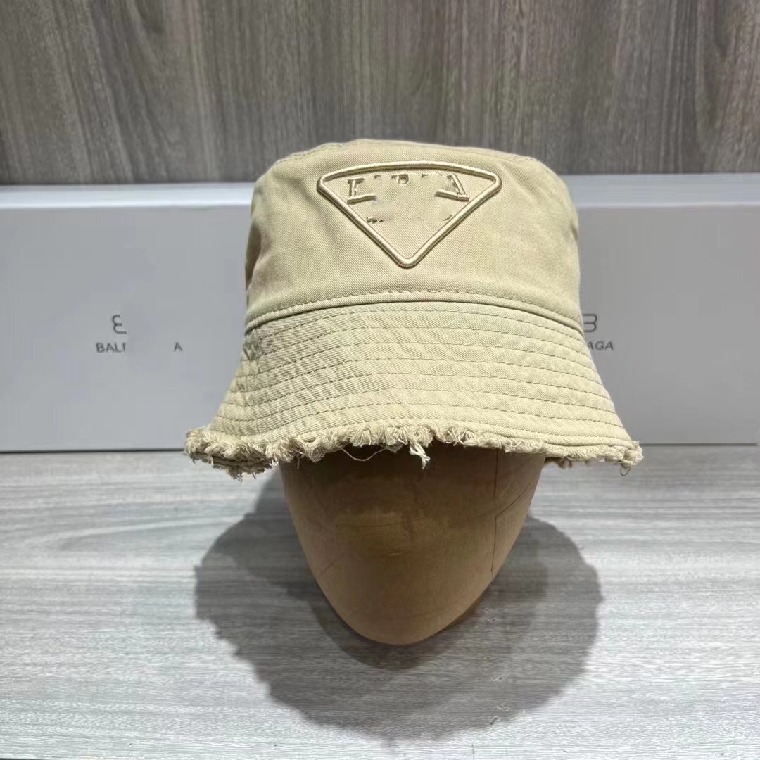 2023Wide brim fisherman hat Men's women's summer holiday luxury designer sun hat outdoor fashion, Beige
2023Wide brim fisherman hat Men's women's summer holiday luxury designer sun hat outdoor fashion, Beige