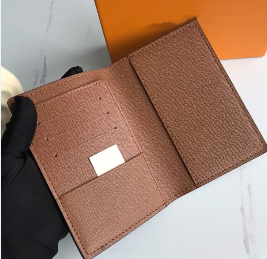 7A Card Holder Designer Passport Cover Womens Fashion Passport Holder Protection Credit Card Case Mens Wallet Brown Iconic Canvas COUVERTURE 5 colors, Black grid#60181
7A Card Holder Designer Passport Cover Womens Fashion Passport Holder Protection Credit Card Case Mens Wallet Brown Iconic Canvas COUVERTURE 5 colors, Black grid#60181