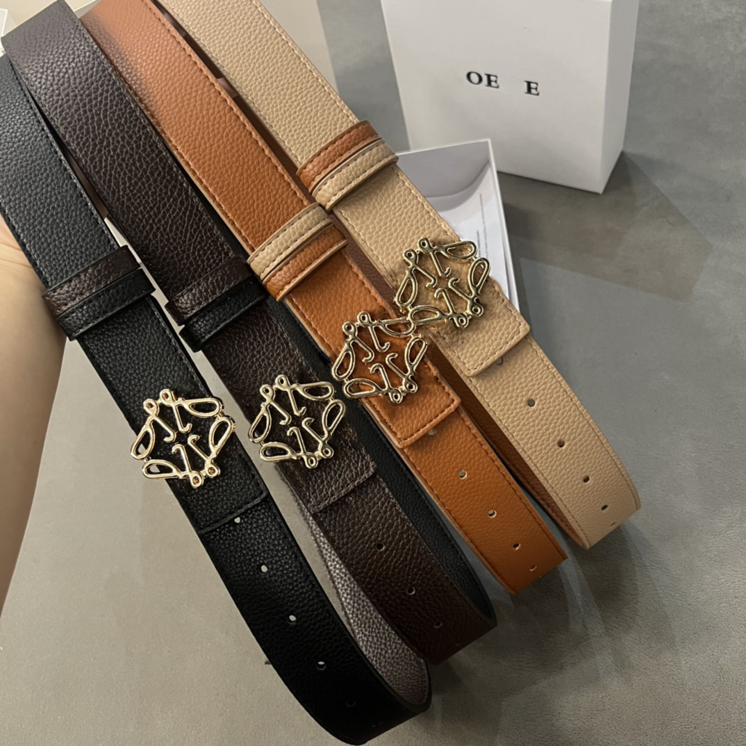 Luxurys desingers belts fashion designer belt trend letter with women and men leisure retro Embossed 3.8 wide versatile trends nice, 3.8cm wide
Luxurys desingers belts fashion designer belt trend letter with women and men leisure retro Embossed 3.8 wide versatile trends nice, 3.8cm wide