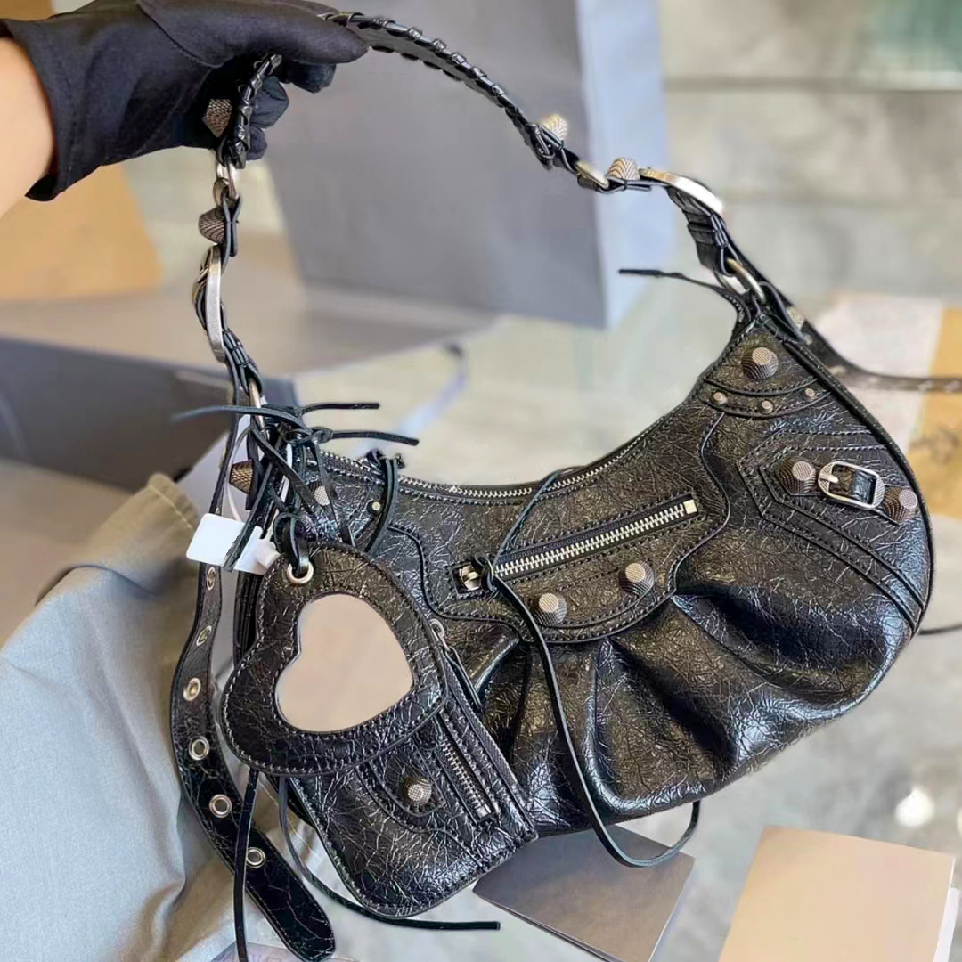 Motorcycle LE CAGOLE half moon crossbody bags Women's Luxury Designer mens with coin purse rivet 2 sizes large retro handbag tote clutch shoulder travel pochette bag, Green
Motorcycle LE CAGOLE half moon crossbody bags Women's Luxury Designer mens with coin purse rivet 2 sizes large retro handbag tote clutch shoulder travel pochette bag, Green