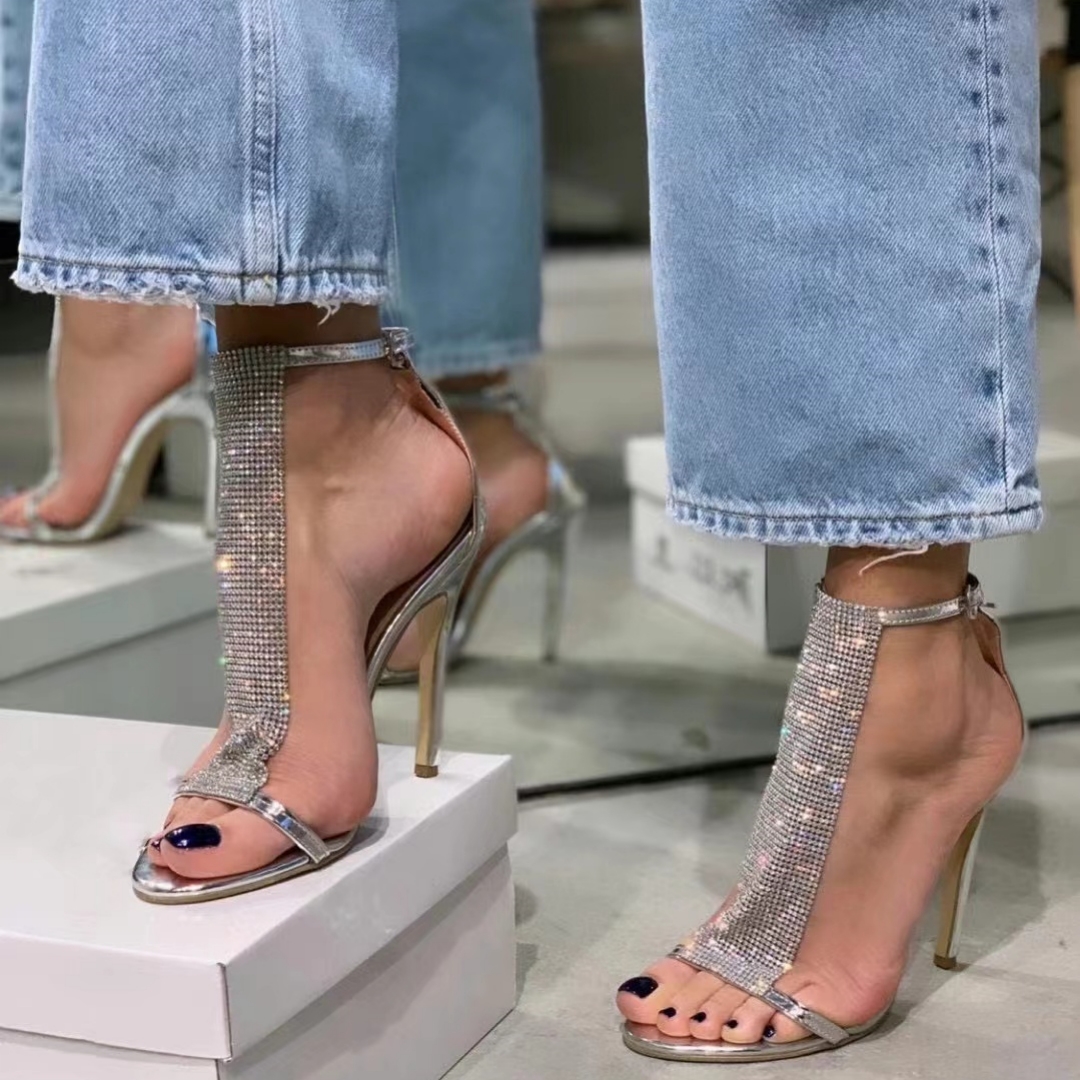 High heels Womens sandals Slim heels Casual banquet designer shoes Open toe round toe fashion woven mesh upper Fashion spring and summer 35-43 with box, Silver
High heels Womens sandals Slim heels Casual banquet designer shoes Open toe round toe fashion woven mesh upper Fashion spring and summer 35-43 with box, Silver