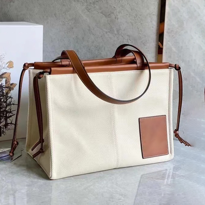 5A quality Luxurys Designer bag fashion tote Shoulder canvas Bags totes large city shopping womens Cross body Beach Bags Handbags Lady sling pochette weekend basket, Black
5A quality Luxurys Designer bag fashion tote Shoulder canvas Bags totes large city shopping womens Cross body Beach Bags Handbags Lady sling pochette weekend basket, Black