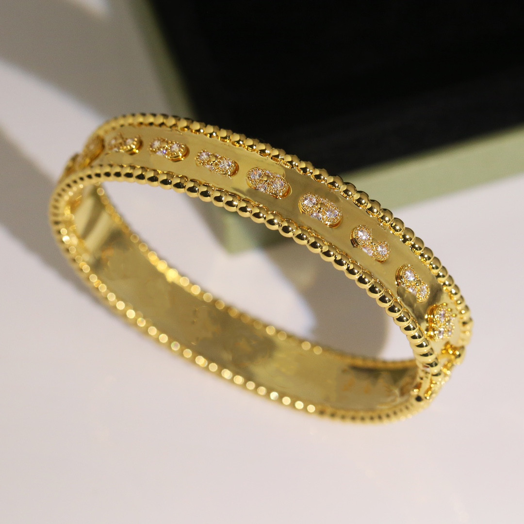 18k Gold Diamond Flower Bangle Bracelets For Women Lover Titanium Steel Bracelets Fashion Supply linkA
18k Gold Diamond Flower Bangle Bracelets For Women Lover Titanium Steel Bracelets Fashion Supply linkA